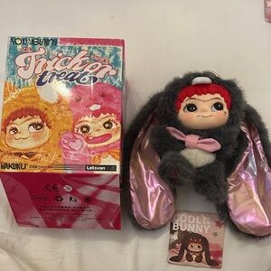 Wakuku Trick or Treat Plush Pendant- Cool Bunny